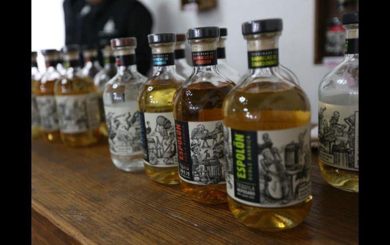 BOTELLAS DE TEQUILA DILUIDO