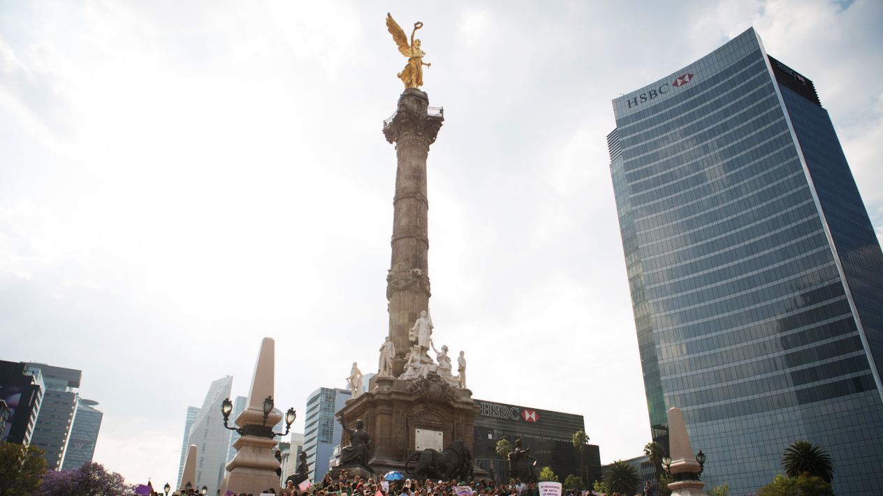 México cae