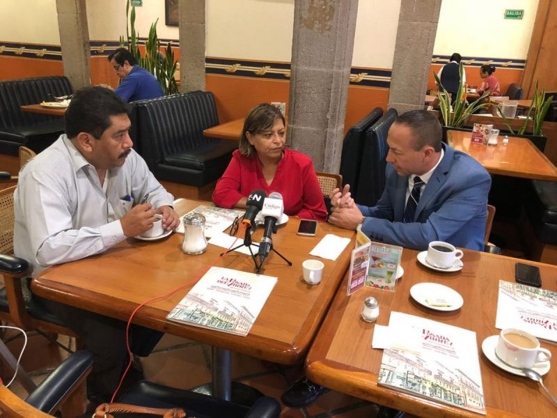 Diputado Edgardo Hernández en rueda de prensa con policías y ministerios públicos