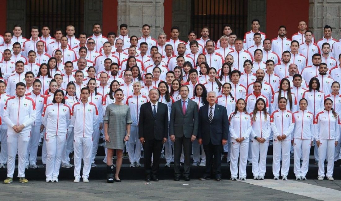 Abanderamiento delegación mexicana