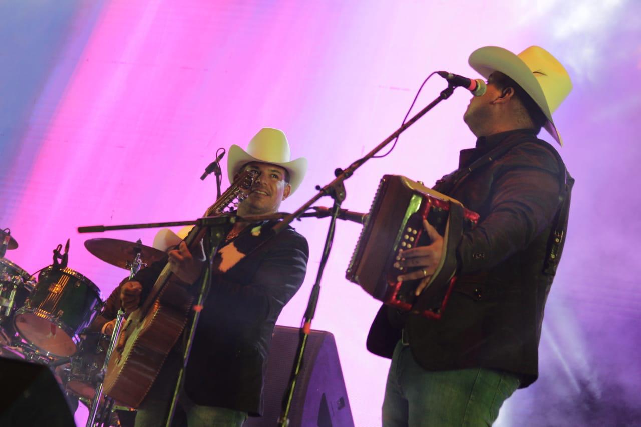lalo mora