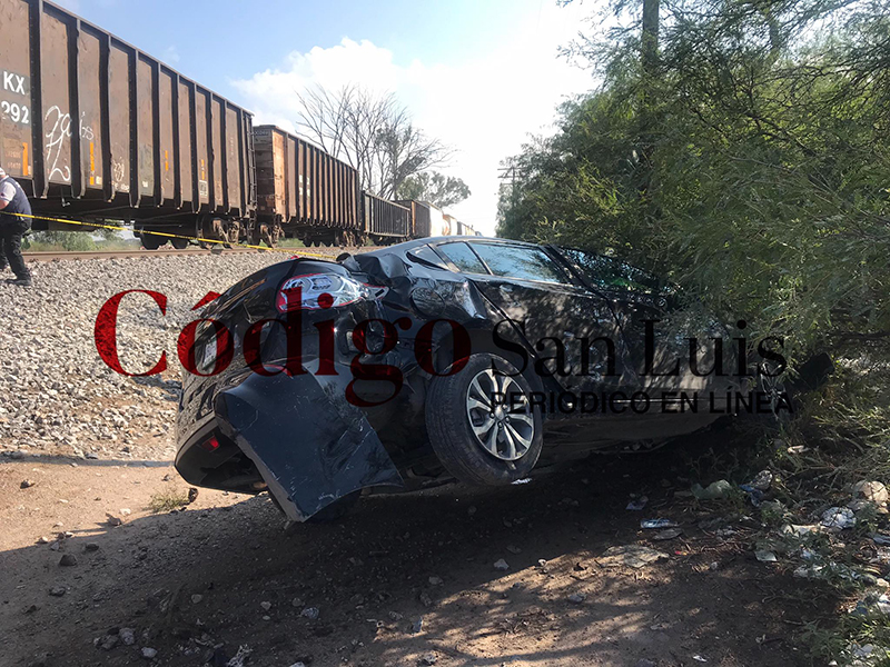 le quiso ganar el paso al tren
