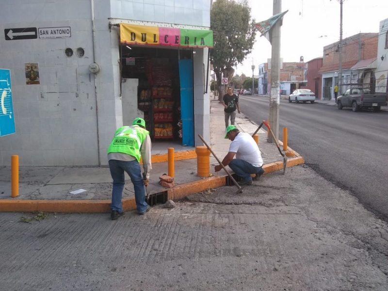 desarrollo urbano desazolve de coladeras para evitar inundaciones