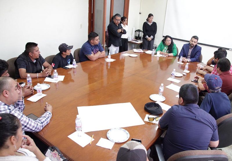 Reunión Comisión de Comunicaciones y Transportes con taxistas