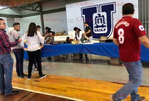extra chico medio maraton universitario