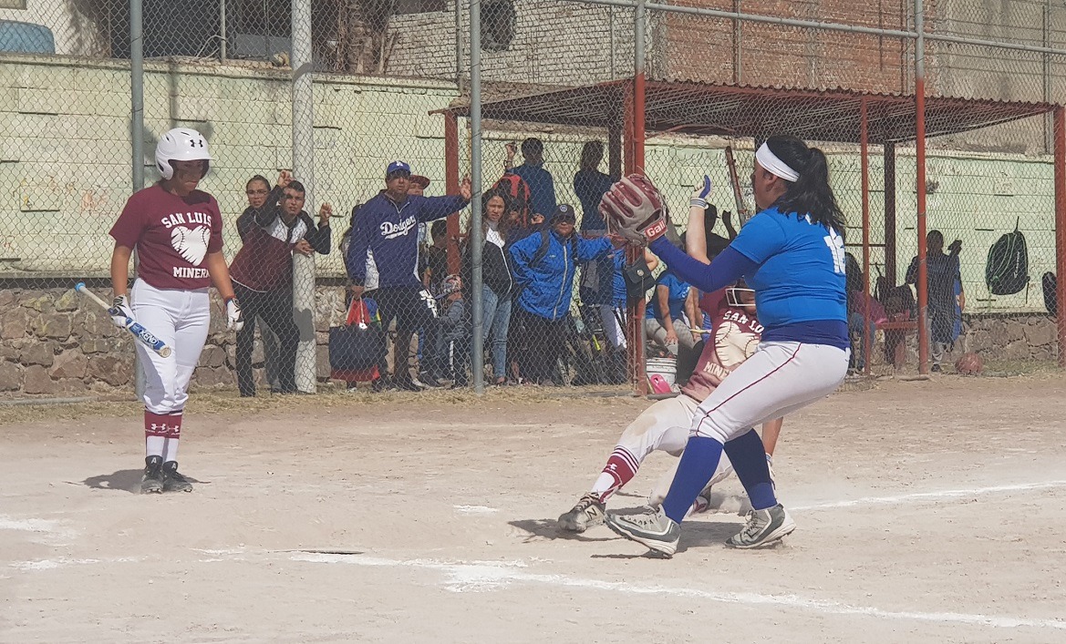 softbol