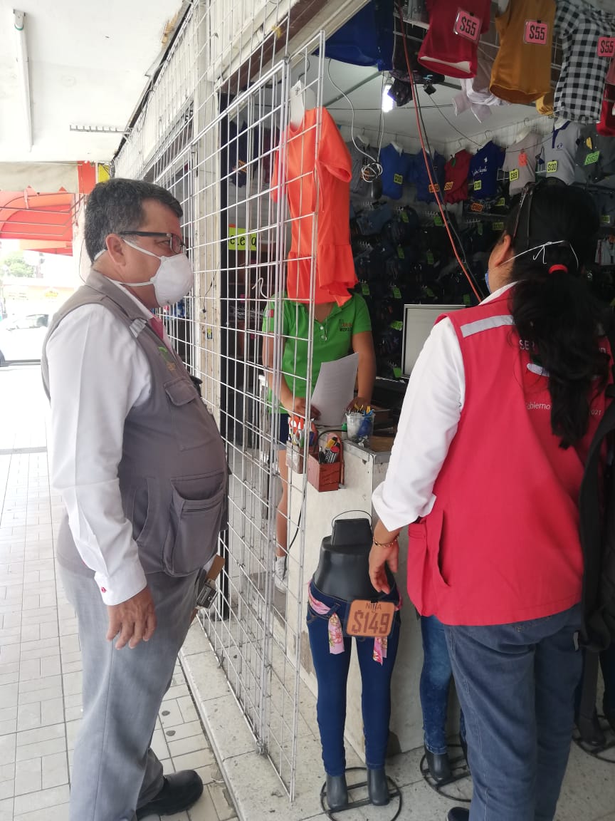suspenden negocios en valles
