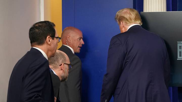 evcuan a donald trump