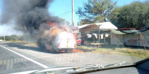 Incendio camioneta carretera zacatecas 
