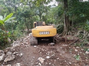 obra carretera en la Laja municipio de aquismón