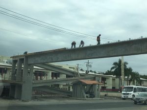 Ernesto Cepeda Aldape, director general del Centro SCT, supervisaron los trabajos de modernización de la carretera Valles-Tamazunchale.  Cepeda Aldape, destacó que este proyecto de conectividad
