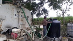 agua gratuita a comunidades de valles