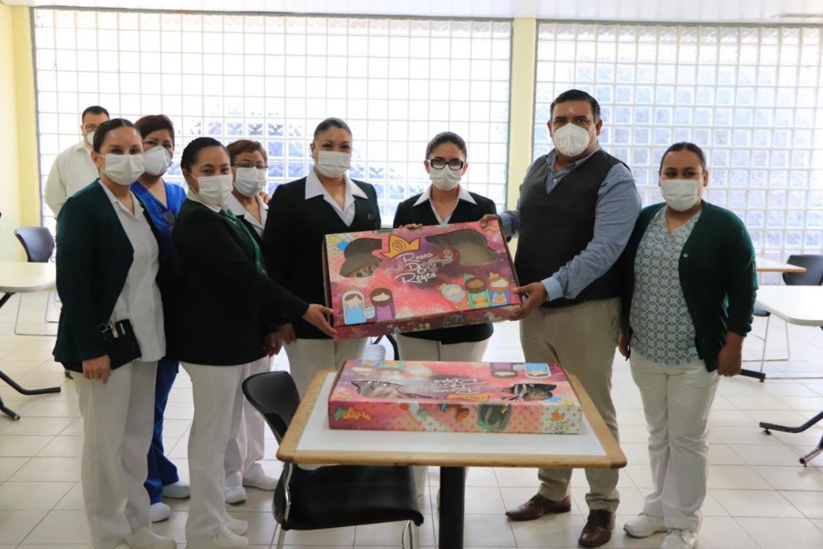 Reconoce labor de enfermeros y enfermeras