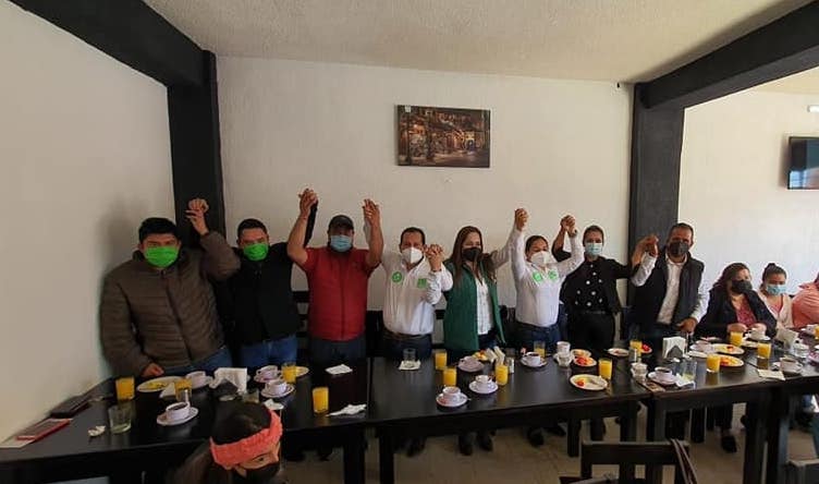 Hartos de traiciones panistas de Cerritos se van al Verde