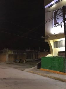 vallenses hacen el milagro, rescatan a familia xilitlense 