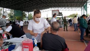 aplican en valles 2,600 vacunas contra el covid