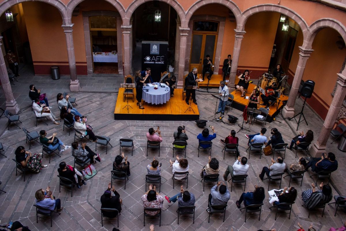 cafe literario musical
