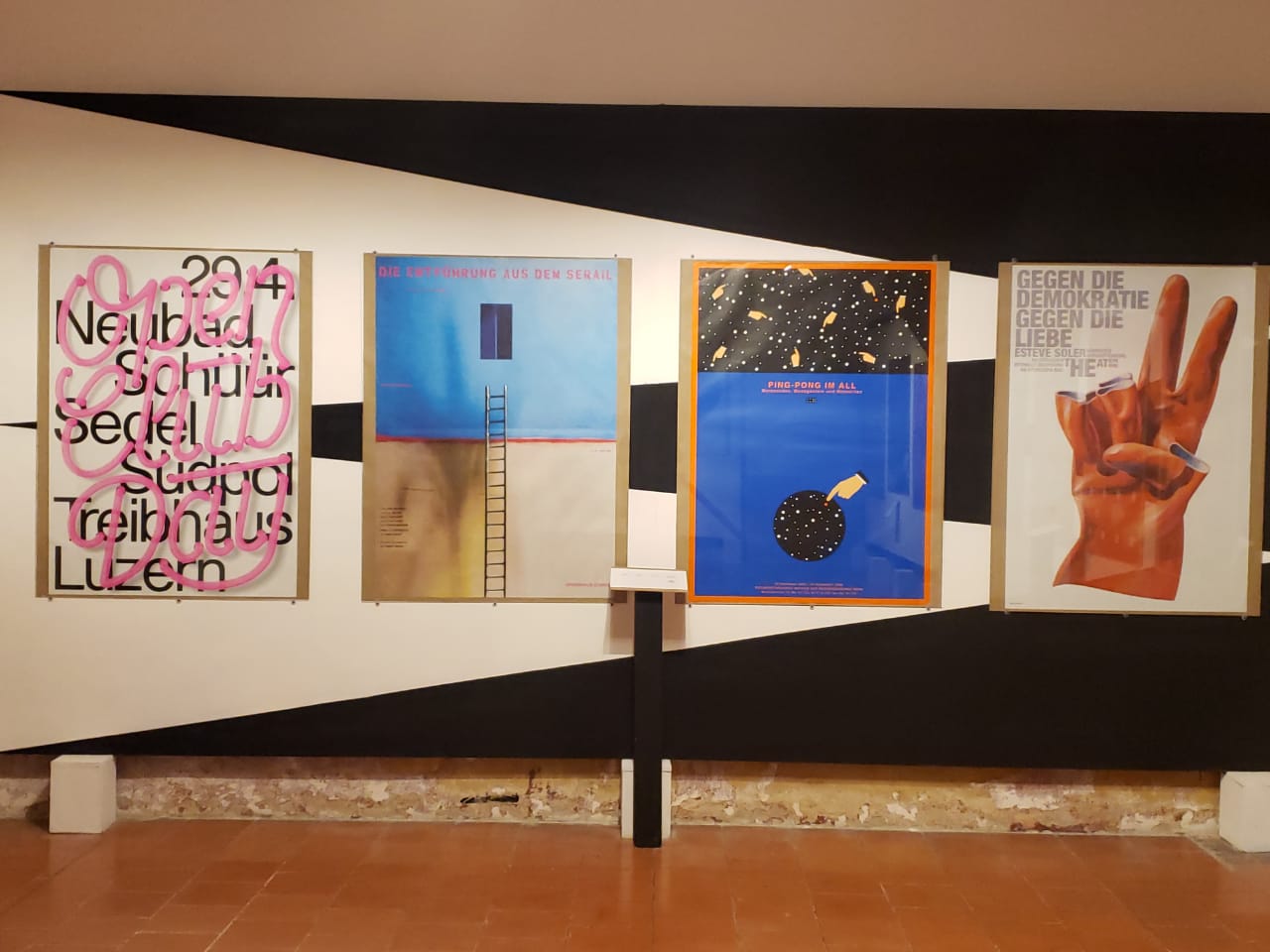 carteles-suizos