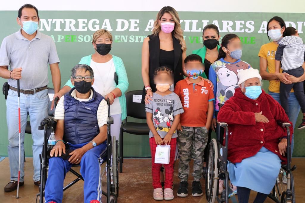 120522 2033, DIF, DIF SUMA ESFUERZOS PARA ATENDER DISCAPACIDAD AUDITIVA DE POTOSINOS (4)