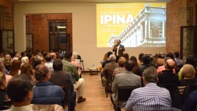 Durante el discurso José Encarnación Ipiña y su idea de ciudad, se hablo sobre la evolución del edificio