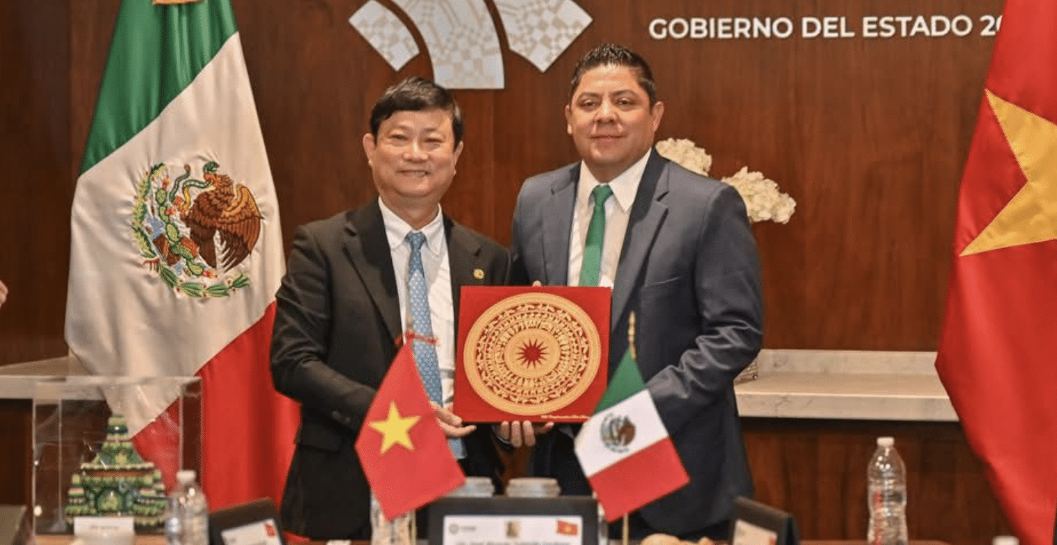 ricardo gallardo relaciones internacionales