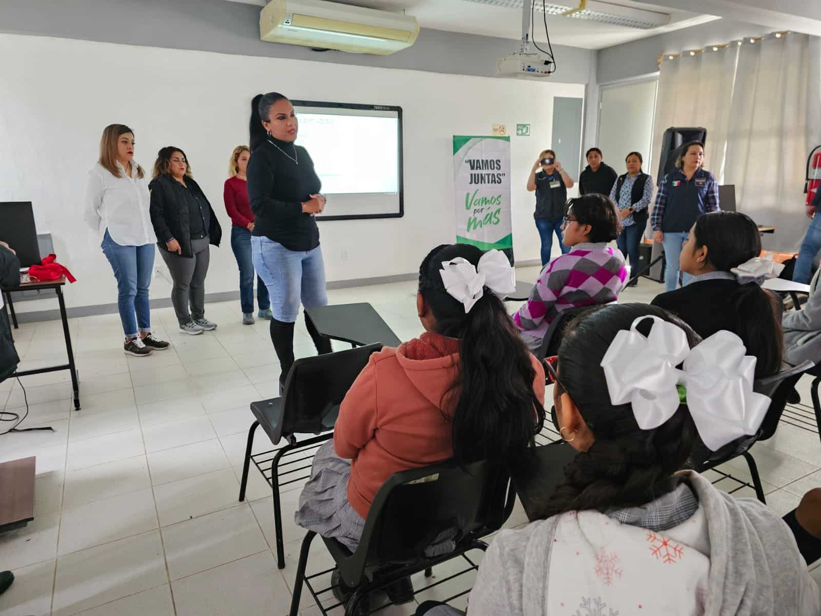 Eliminación Violencia Mujeres Valles