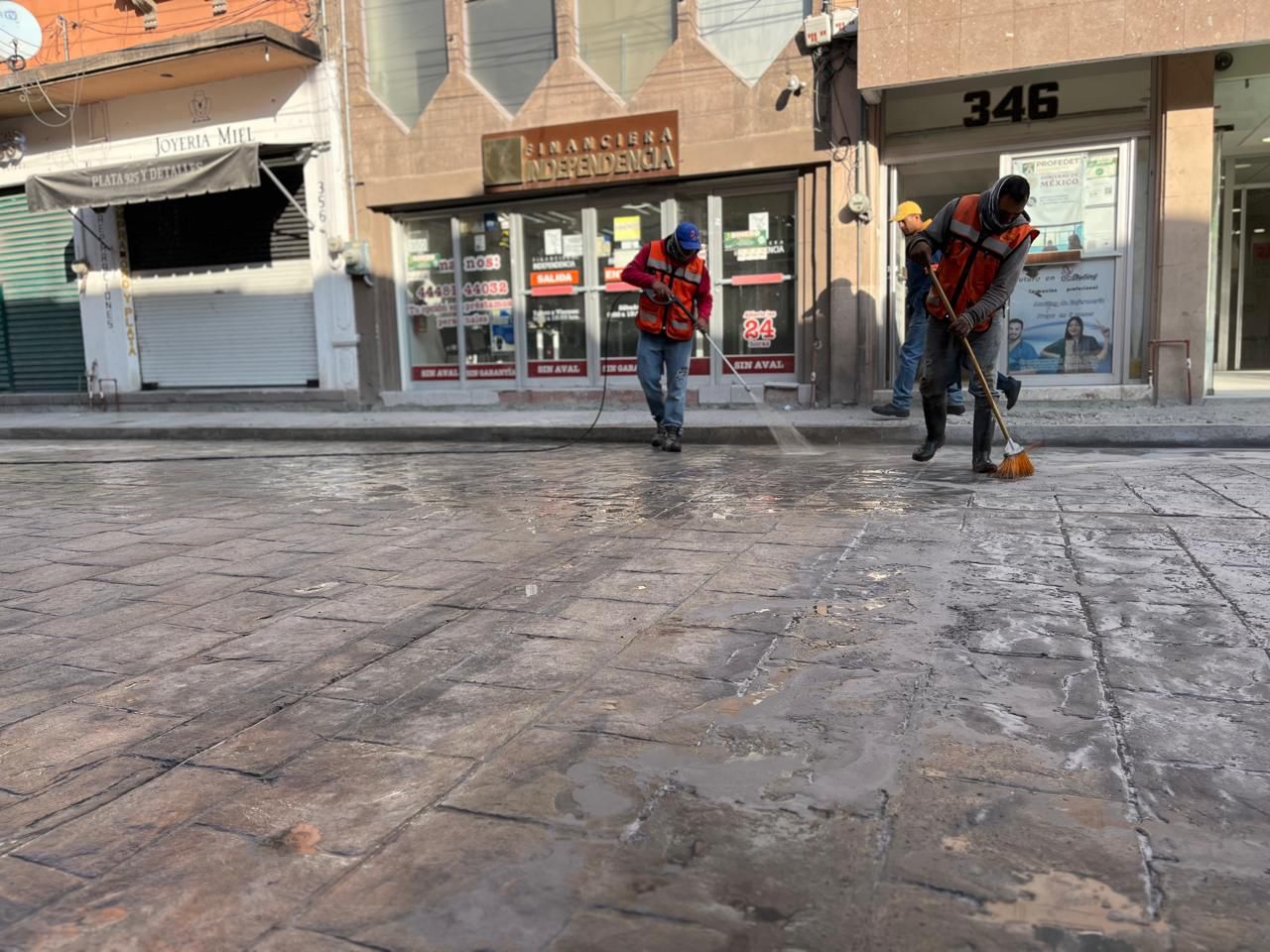 calle julián de los reyes gobierno municipal slp