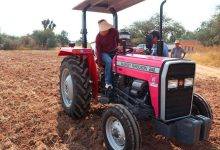 mujeres tractor gobierno municipal slp