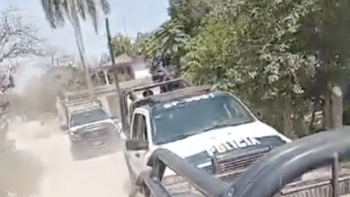 Policías balean familia potosina