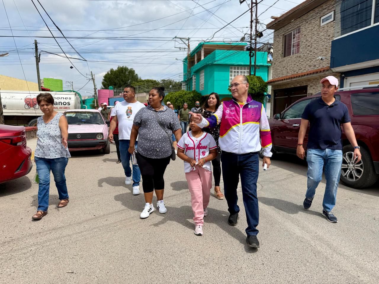 Anuncia Galindo rehabilitación de calles de la colonia Los Pirules,