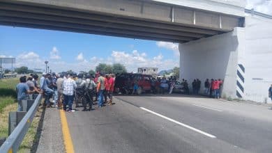 bloqueo carretera 57