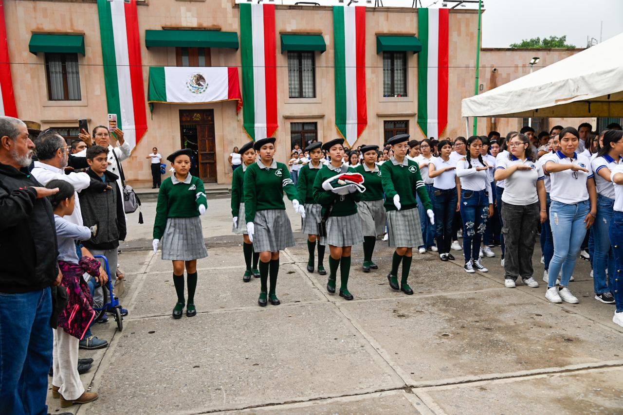 desfile independencia soledad