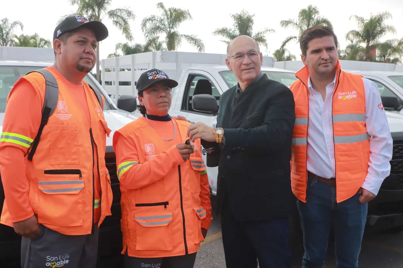 equipamiento enrique galindo slp