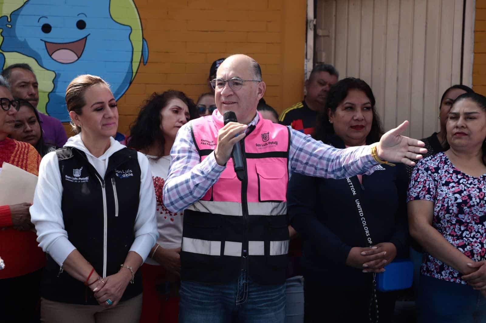 enrique galindo mercado republica