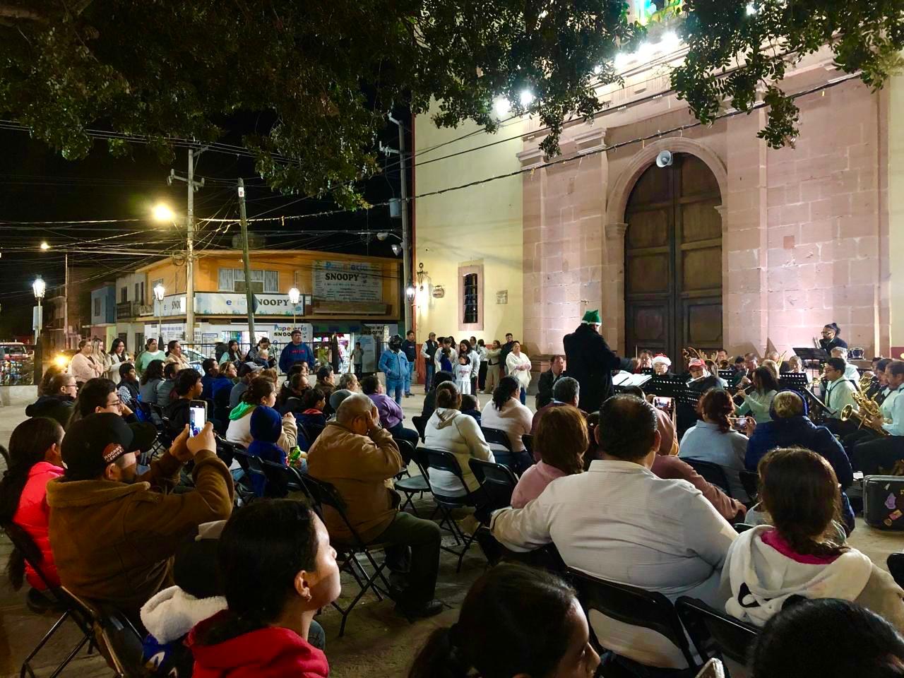 plaza pozos concierto banda gobierno del estado