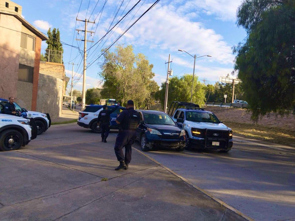 camioneta salvador nava ejército