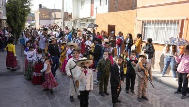 patricia aradillas desfile revolución pozos