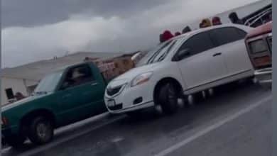 volcadura de camion cervecero rapiña